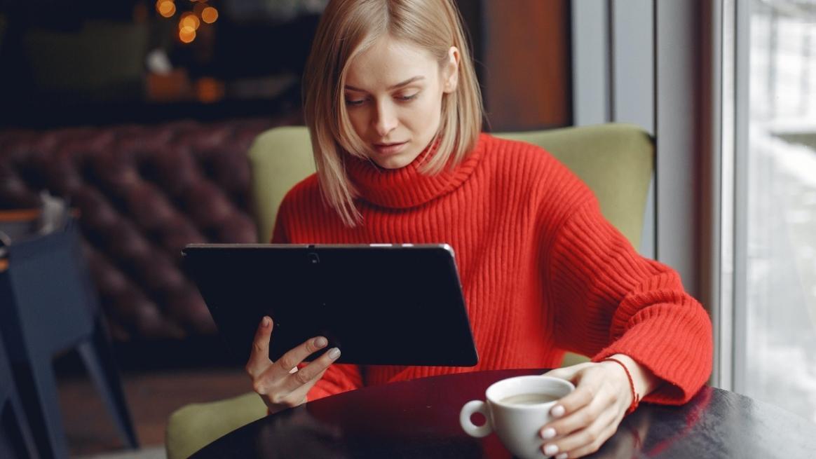 Profondeur éditoriale et archives du site